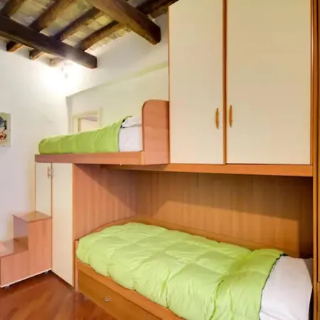 Pantheon Charming Apartment