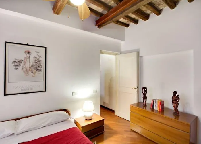 Pantheon Charming Apartment